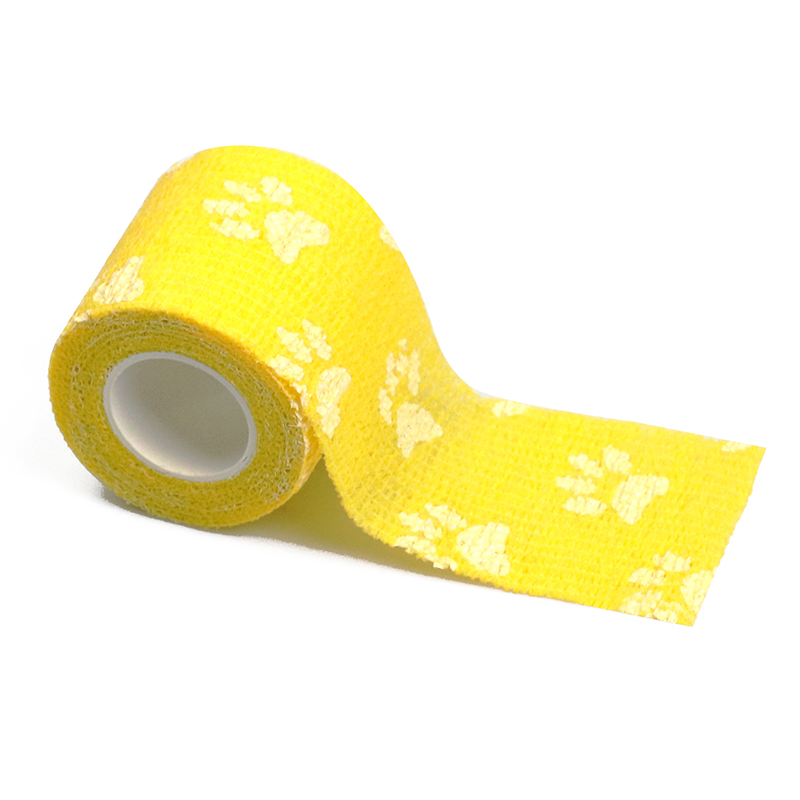 Apa perbedaan antara perban berperekat dan perban lengket?